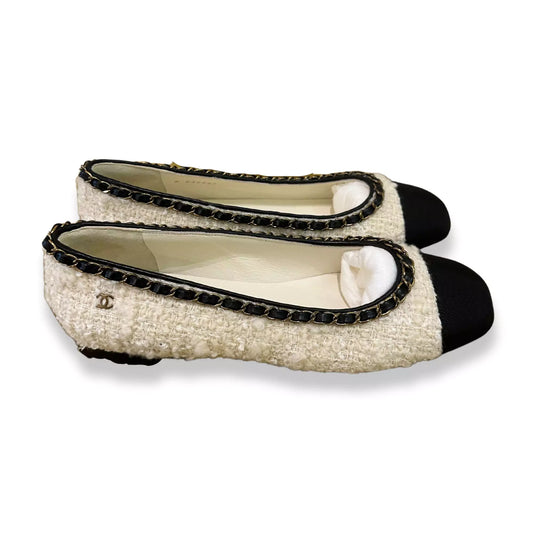 Bailarinas Chanel de cadena de tweed blanco