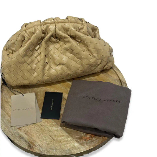 BOTTEGA VENETA BEIGE LAMB SKIN TEEN POUCH BAG