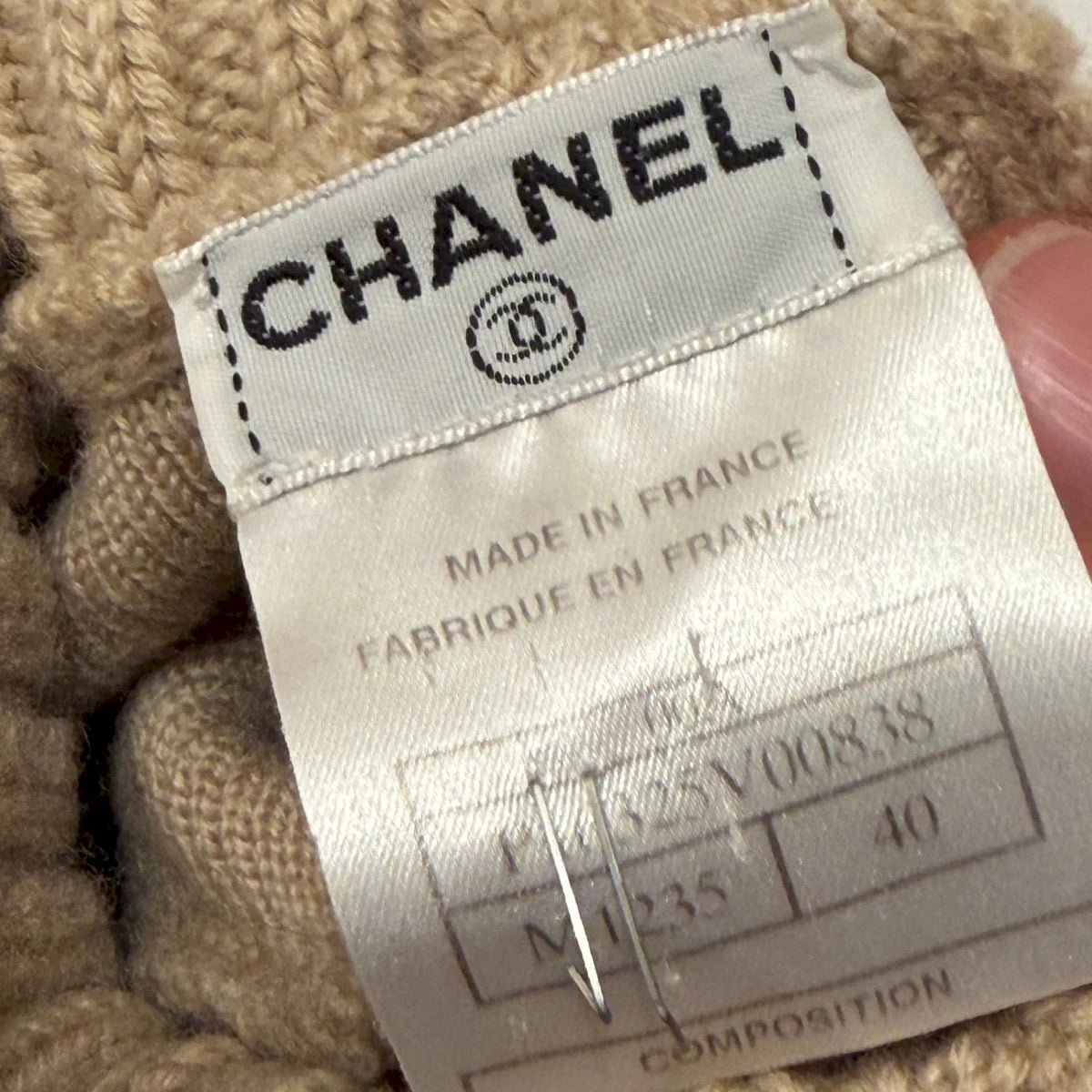 CHANEL BROWN RIBBED TURTLENECK SWEATER