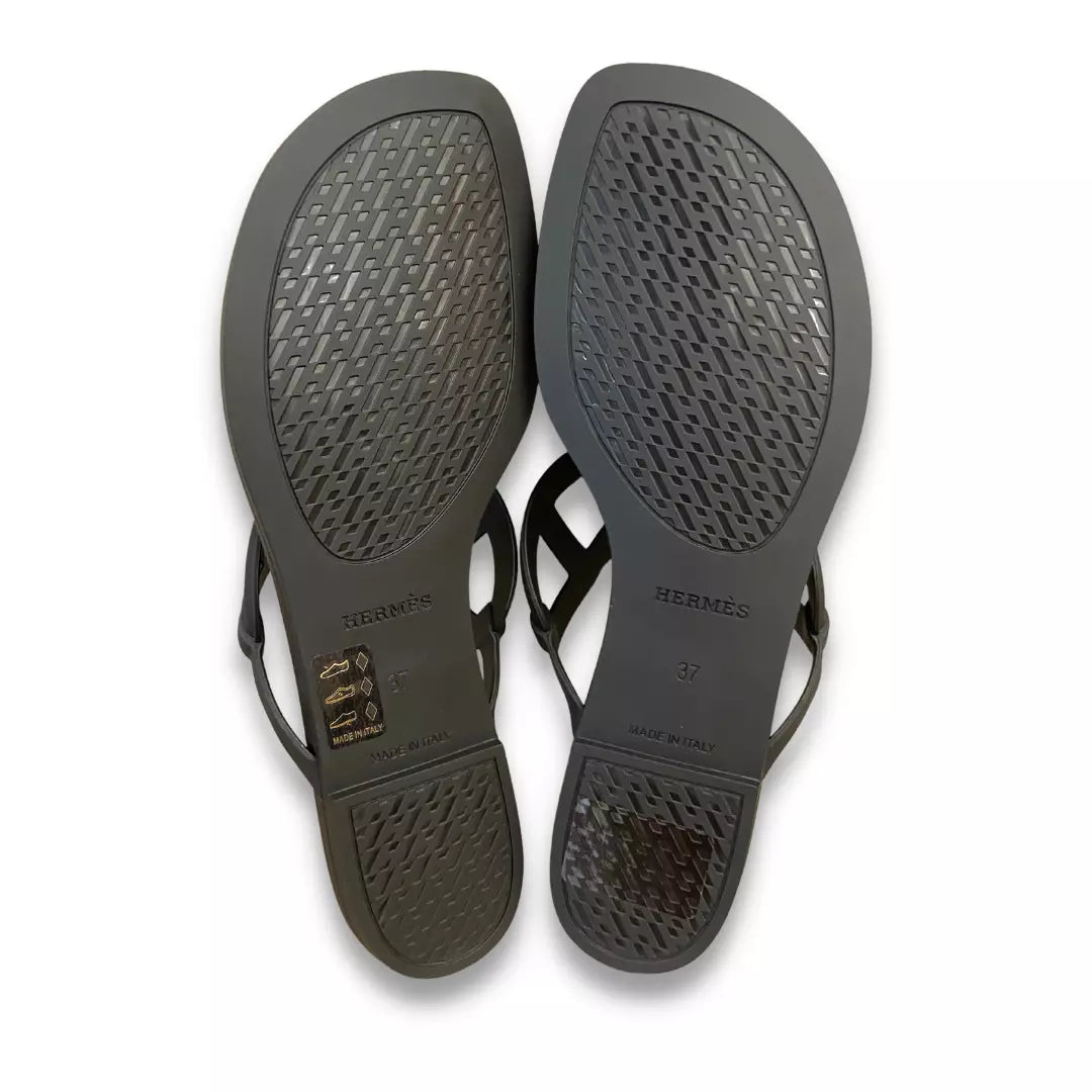 HERMÈS NOIR EGÈRIE SANDALS