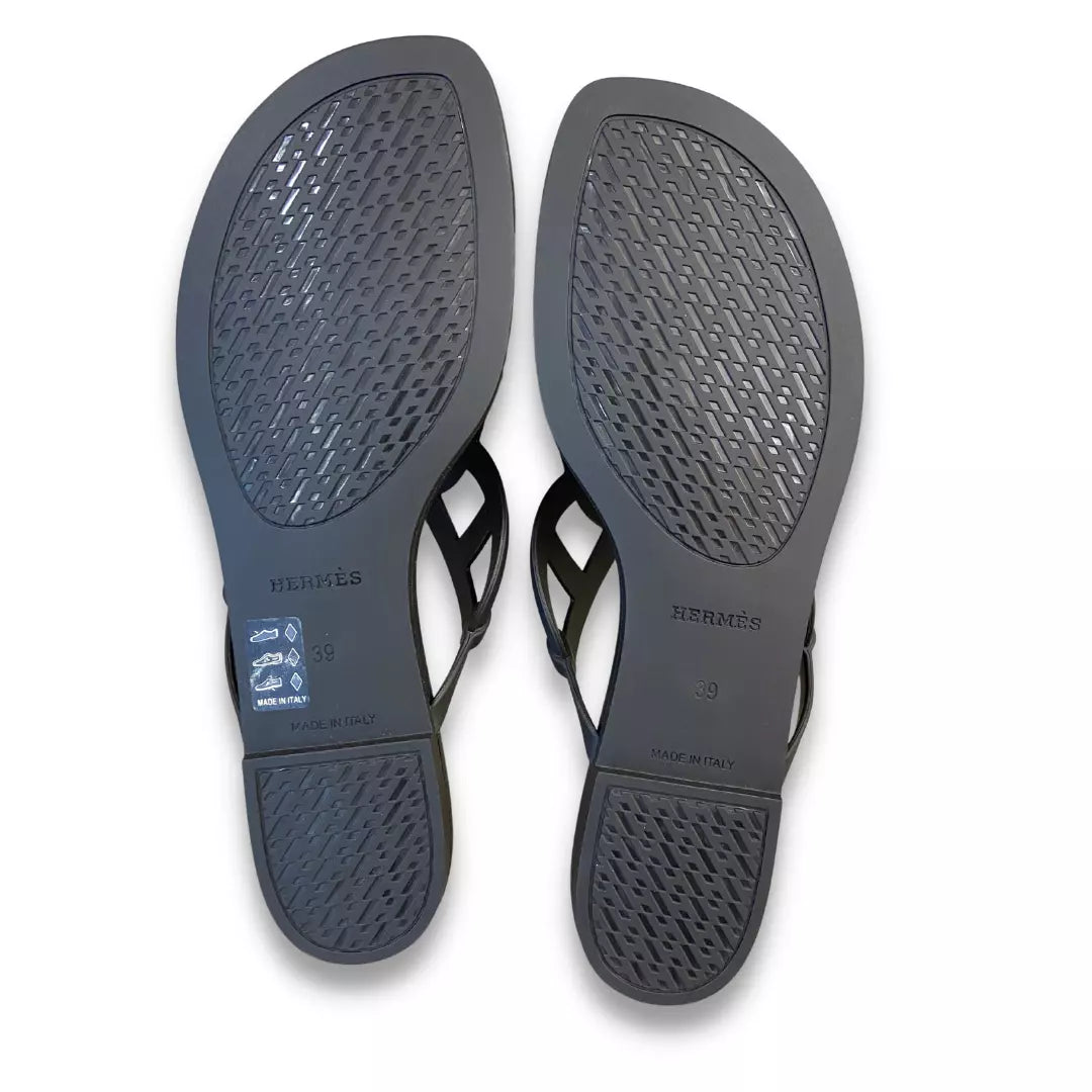 HERMÈS NOIR EGÈRIE SANDALS