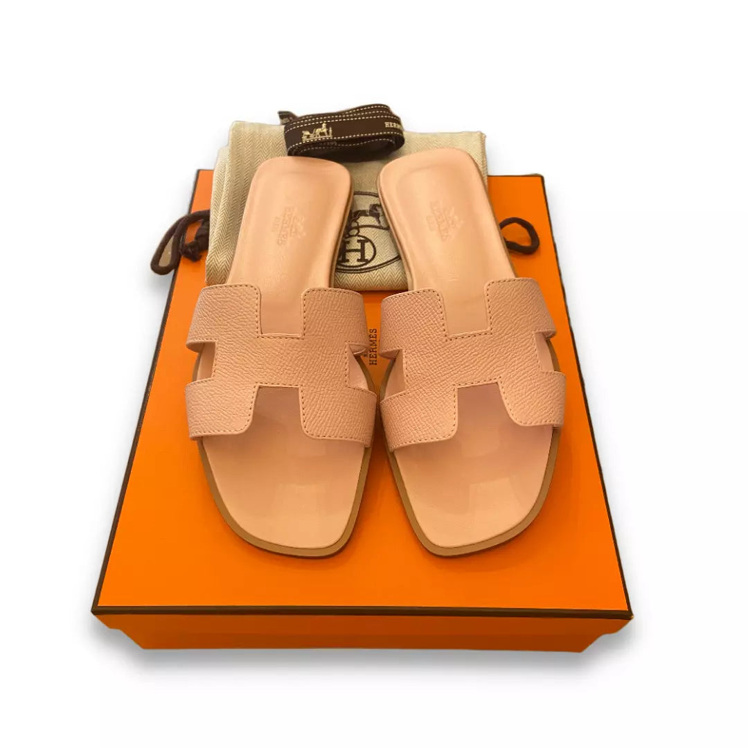 Sandalias Hermès color rosa claro y naranja