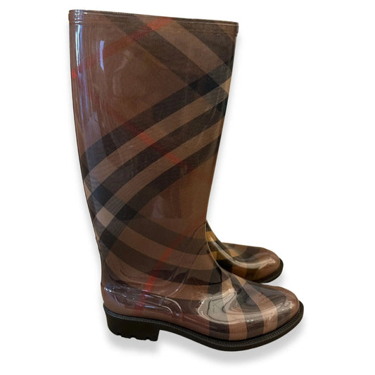 BURBERRY HAYMARKET RAIN BOOTS CLASSIC