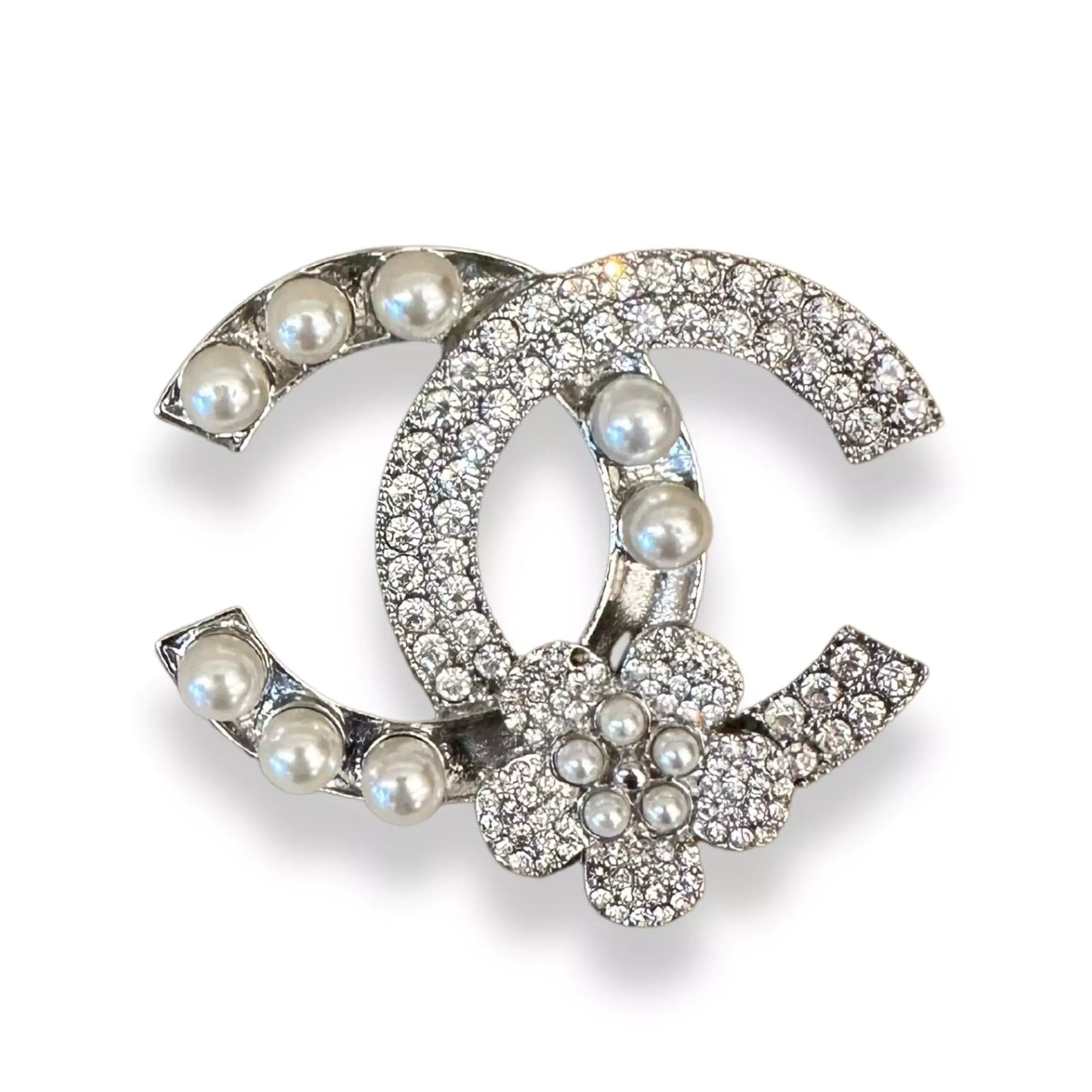 CHANEL CRYSTALS & PEARLS SILVER METAL CC BROOCH