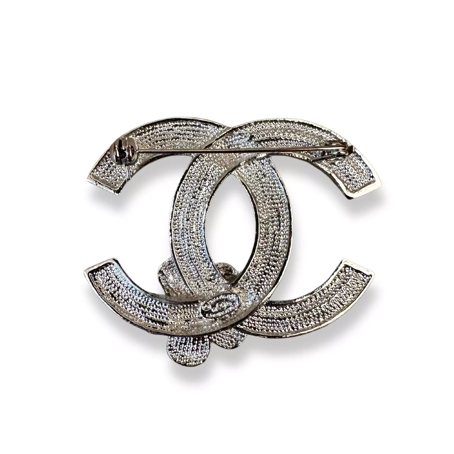 CHANEL CRYSTALS & PEARLS SILVER METAL CC BROOCH