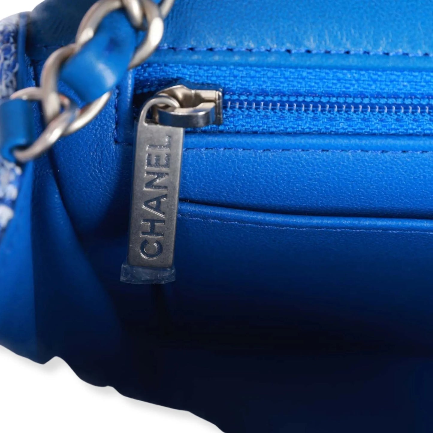 CHANEL BLUE AND WHITE TWEED CLASSIC FLAP
