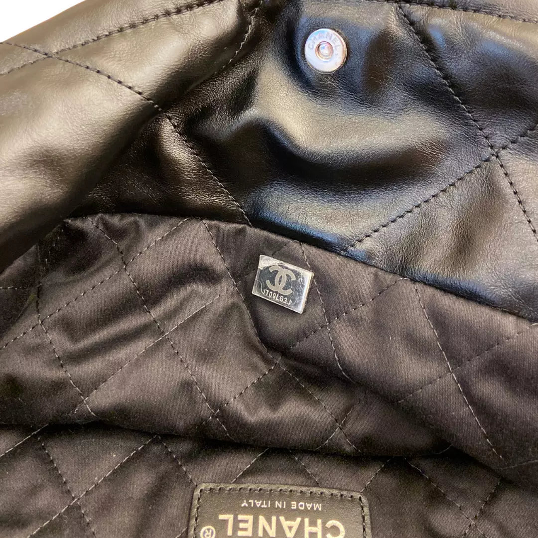 CHANEL BLACK 22 BAG