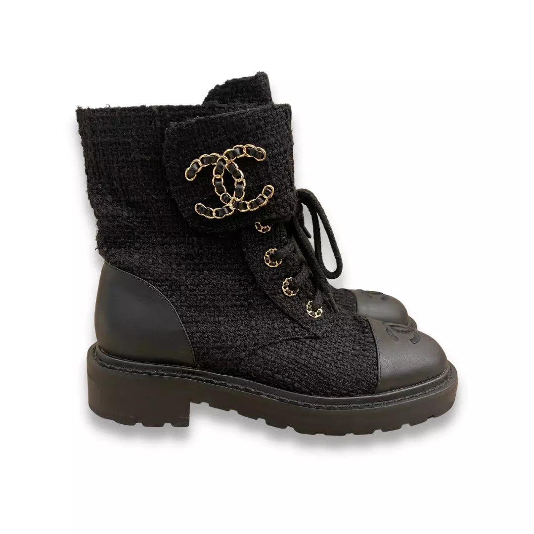 CHANEL BLACK QUILTED TWEED CC BOOTS