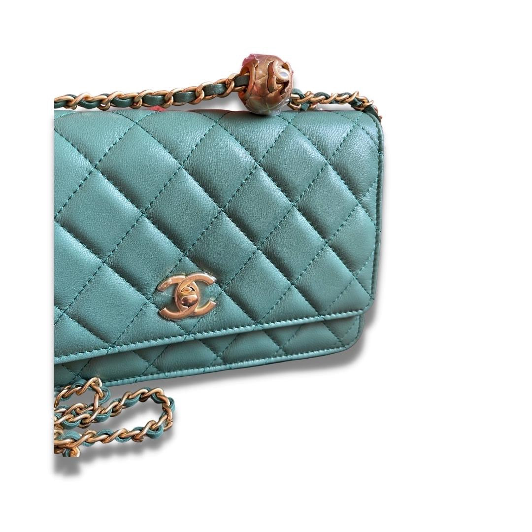 CHANEL GREEN LEATHER WALLET ON CHAIN BAG