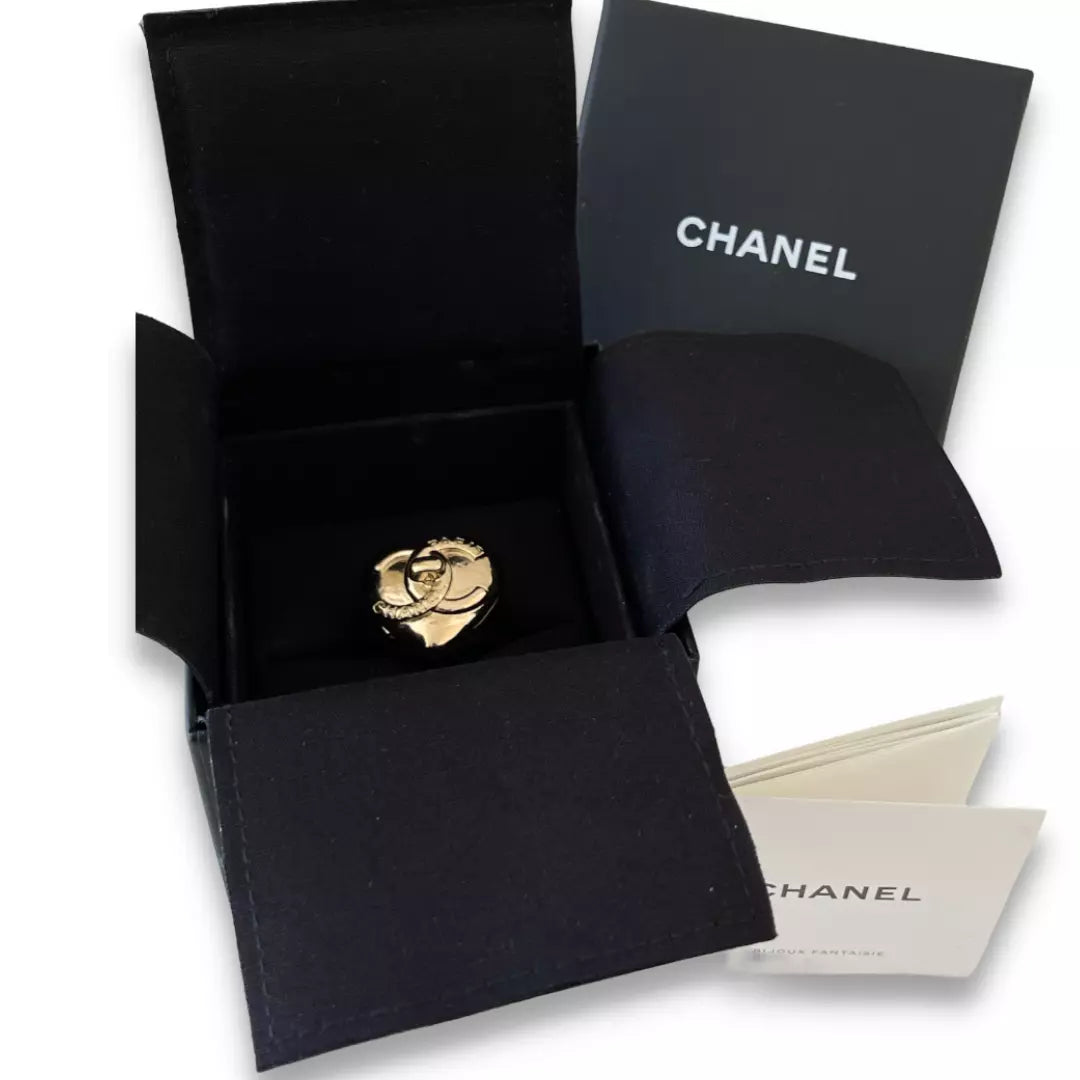CHANEL MAXI HEART METAL RING