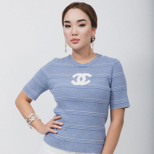 CHANEL STRIPED WHITE & BLUE LA PAUSA 2019 T-SHIRT