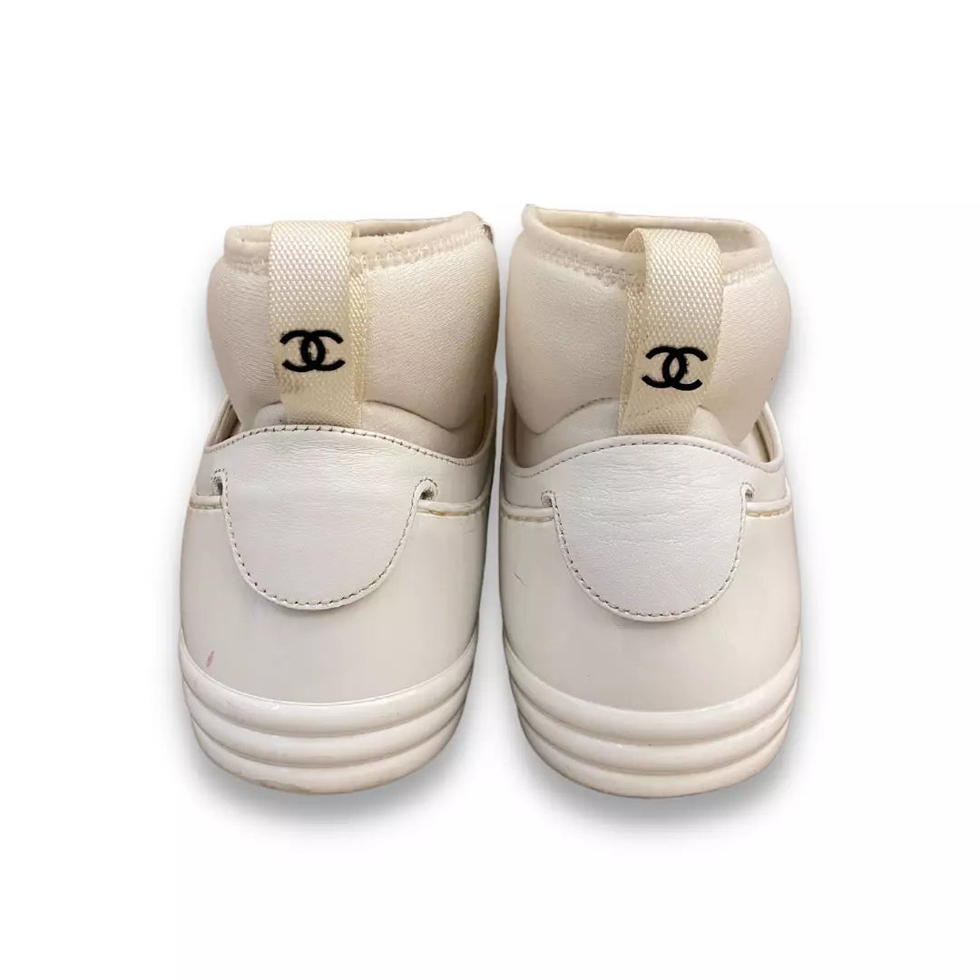 CHANEL WHITE CC ANKLE SNEAKERS