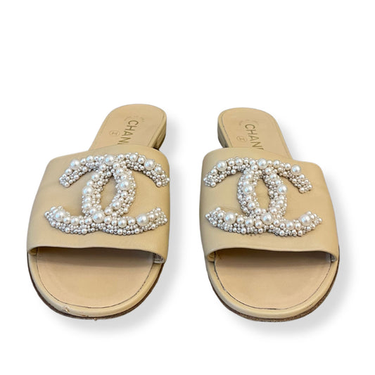 CHANCLAS CHANEL NUDE PEARL CC
