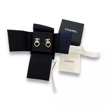 PENDIENTES DE CHANEL CC HEART CON CRISTALES Y METAL