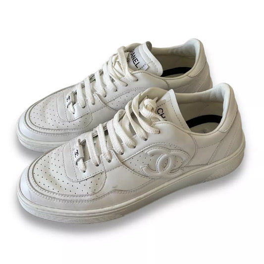 CHANEL WHITE CC SNEAKERS