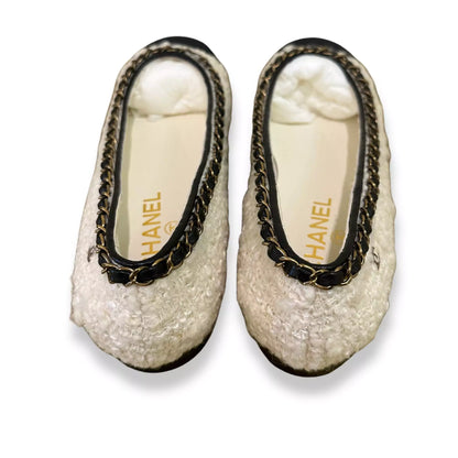 Bailarinas Chanel de cadena de tweed blanco
