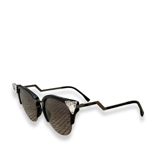 FENDI BLACK CAT-EYE SUNGLASSES WITH METAL DETAIL