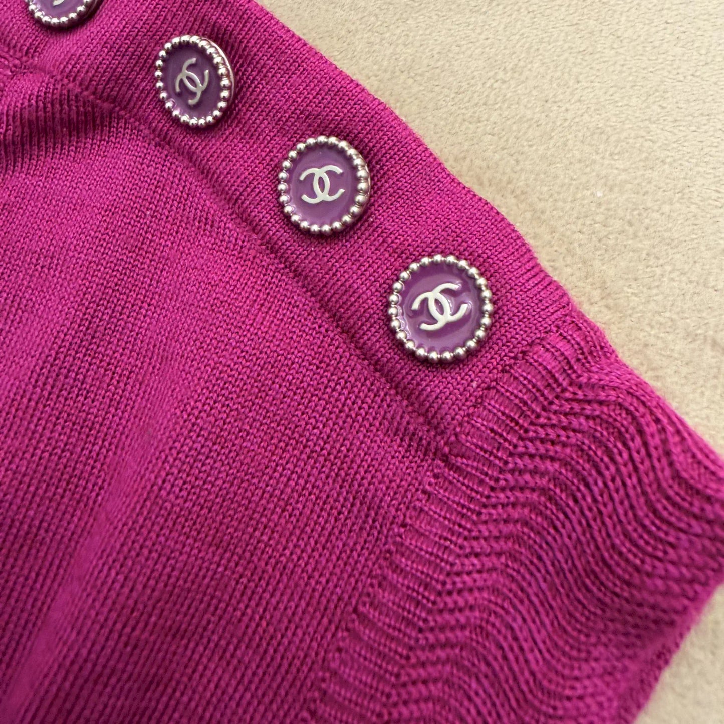 CHANEL PINK SLEEVELESS KNIT TOP