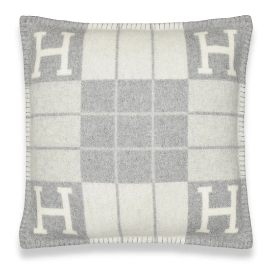 HERMÈS ÉCRU GRIS CLAIR AVALON III CUSHION SMALL