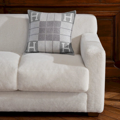 HERMÈS ÉCRU GRIS CLAIR AVALON III CUSHION SMALL