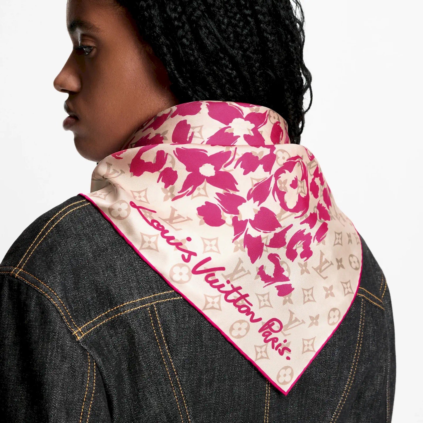 LOUIS VUITTON PINK SAFARI 90 SILK SCARF