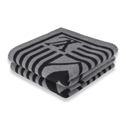 LOUIS VUITTON GREY LV SUMMIT BLANKET