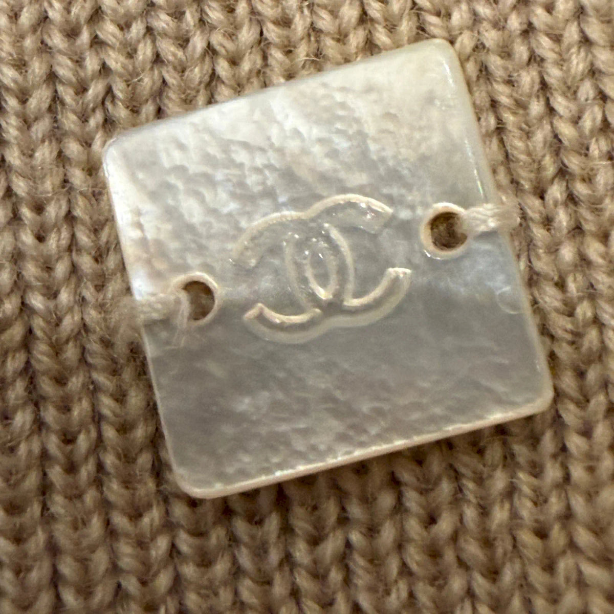 CHANEL BROWN RIBBED TURTLENECK SWEATER
