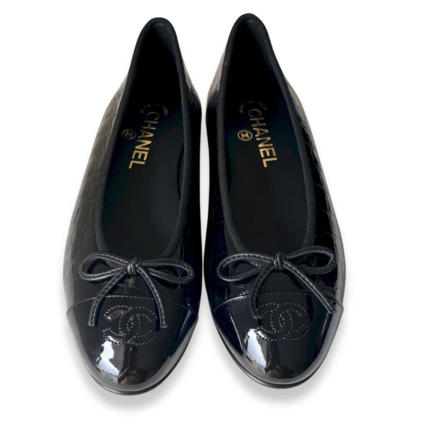 CHANEL BLACK PATENT CROCODILE EMBOSSED BALLET FLATS