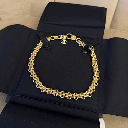 CHANEL GOLD CHAIN CC NECKLACE