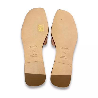 Sandalias Hermès color rosa claro y naranja 