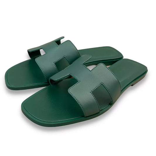 HERMÈS VERT ORAN SANDALS