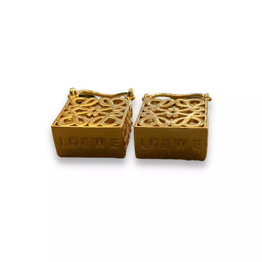 PENDIENTES ANAGRAMA LOEWE