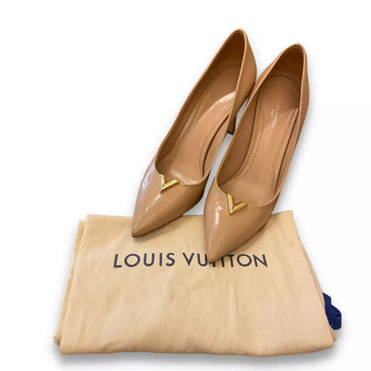 Tacones de aguja beige de Louis Vuitton 