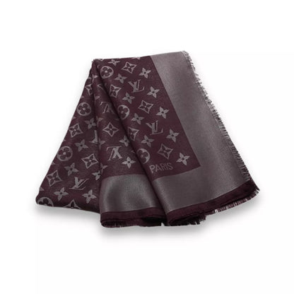 CHAL BRILLANTE CON MONOGRAMA AMARANTE DE LOUIS VUITTON