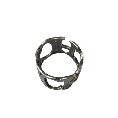 ANILLO DE PLATA CON LOGO DE CAROLINA HERRERA