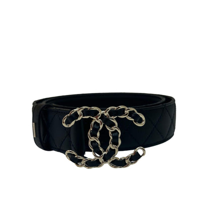 CINTURÓN DE CADENA CC DE CUERO NEGRO DE CHANEL
