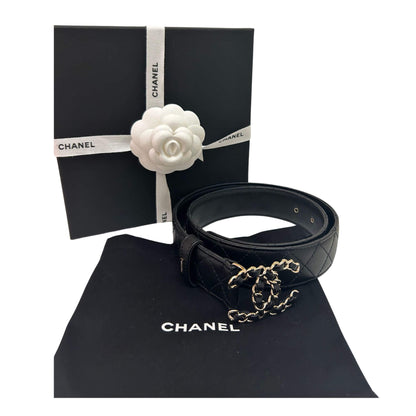 CINTURÓN DE CADENA CC DE CUERO NEGRO DE CHANEL