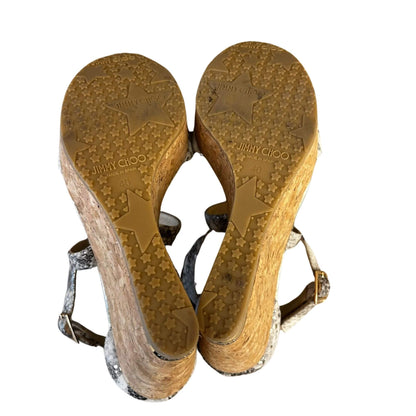 CUÑAS JIMMY CHOO CON ESTAMPADO DE SERPIENTE METÁLICA