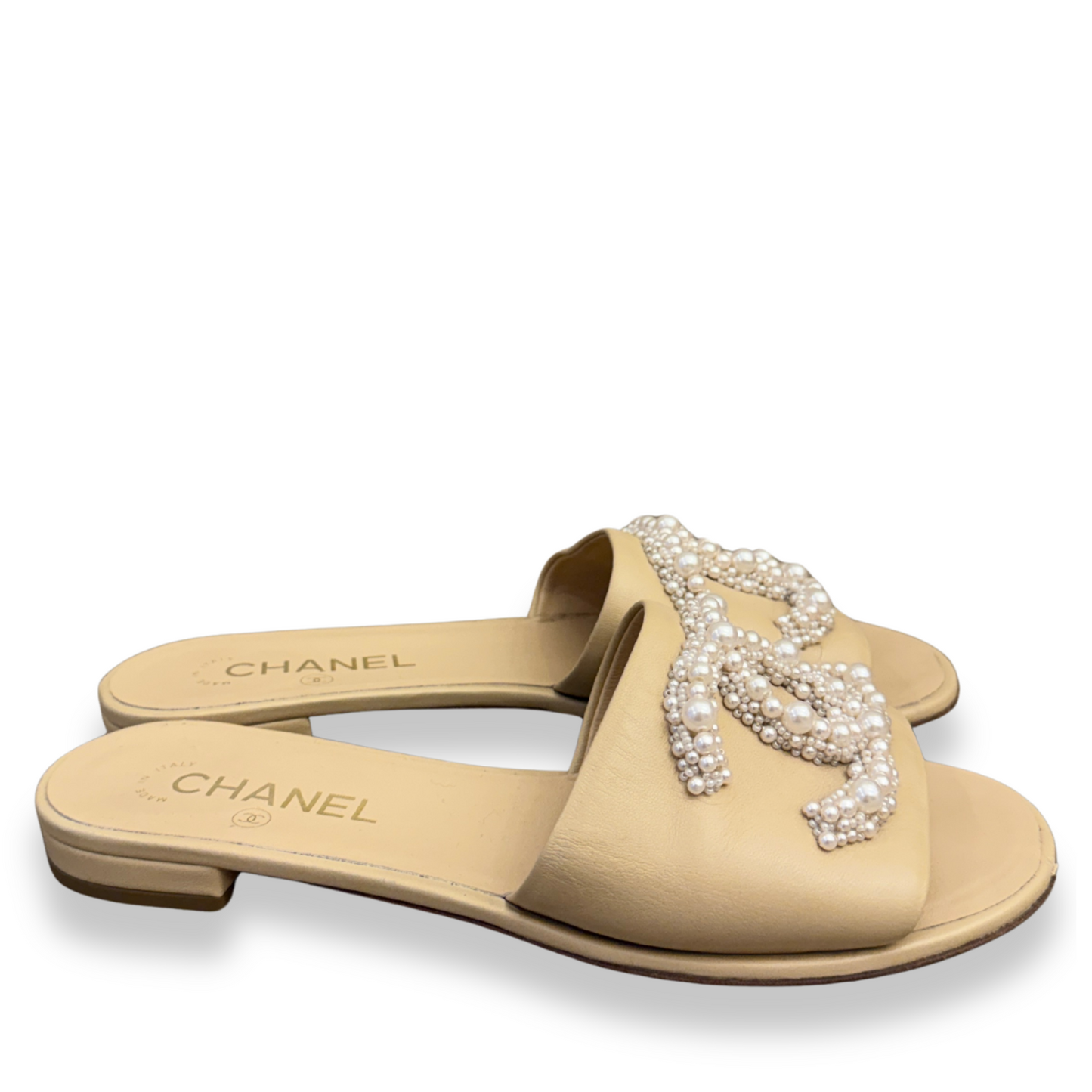 CHANEL NUDE PEARL CC SLIDES