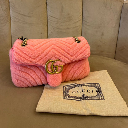 GUCCI SHEARLING METALASSÉ MARMONT PINK BAG