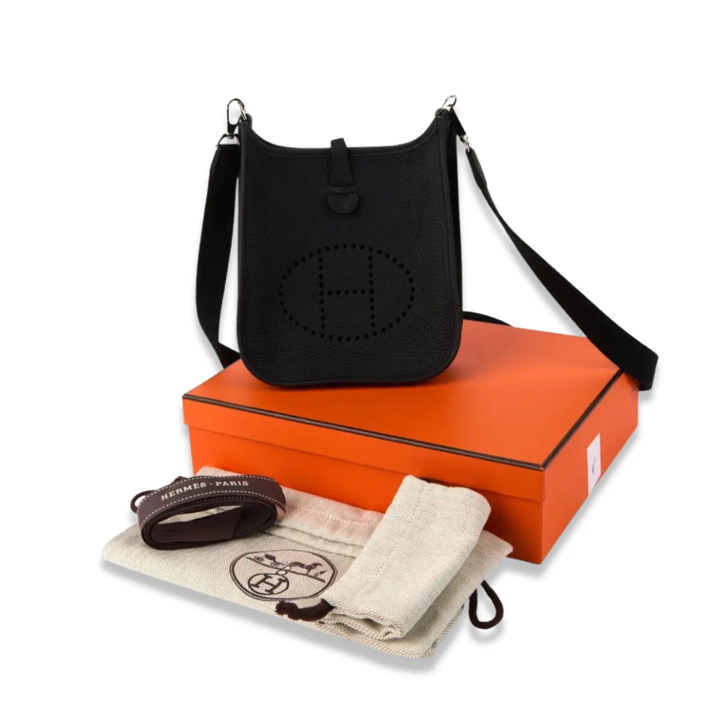 HERMÈS BLACK EVELYNE 16 BAG