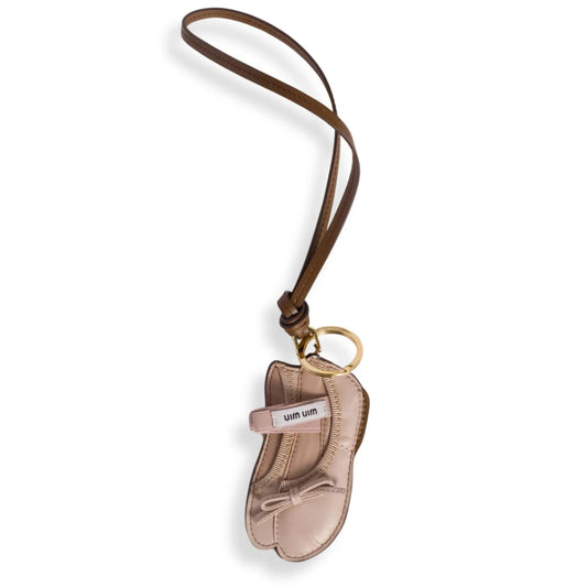 Charm icónico de ballet de Miu Miu