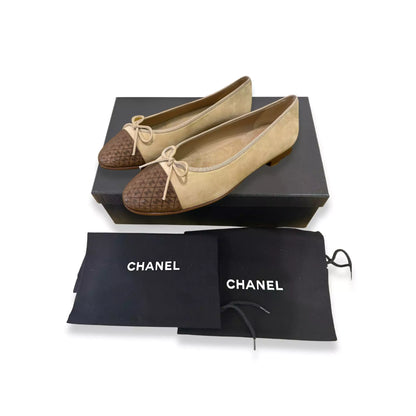 Bailarinas Chanel de piel ante beige