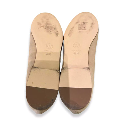Bailarinas Chanel de piel ante beige