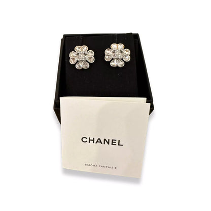 PENDIENTES DE FLOR DE CRISTAL CC DE PLATA DE CHANEL