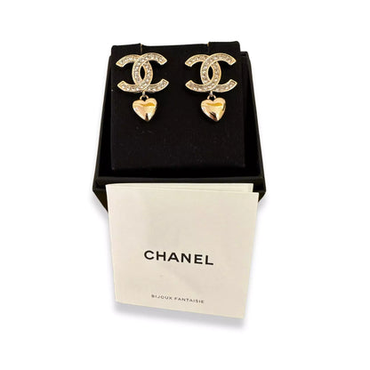 PENDIENTES DE CHANEL CC HEART CON CRISTALES Y METAL