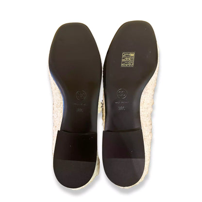 Bailarinas Chanel de cadena de tweed blanco