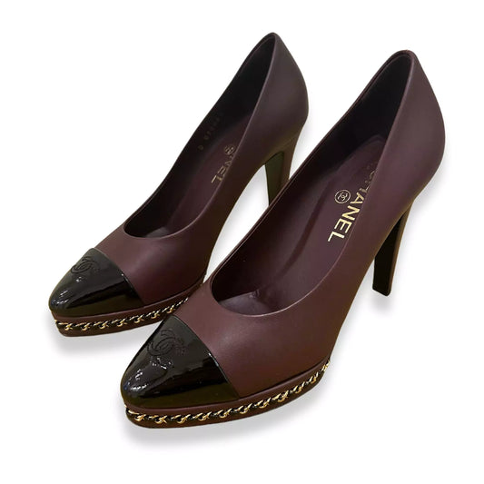 CHANEL BURGUNDY LEATHER CHAIN PUMPS