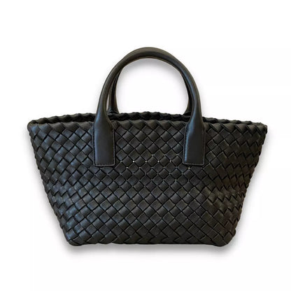 Bolso Mini Cabat de piel de cordero negro de Bottega Veneta