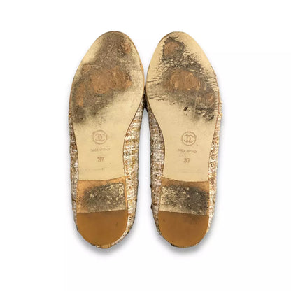 Bailarinas Chanel de tweed y piel color beige